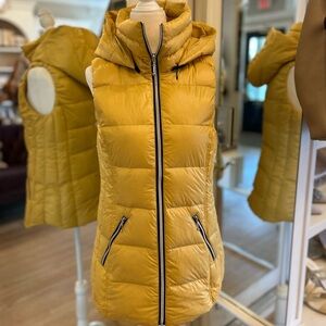 MY ANORAK Yellow Puffer Vest with Hood